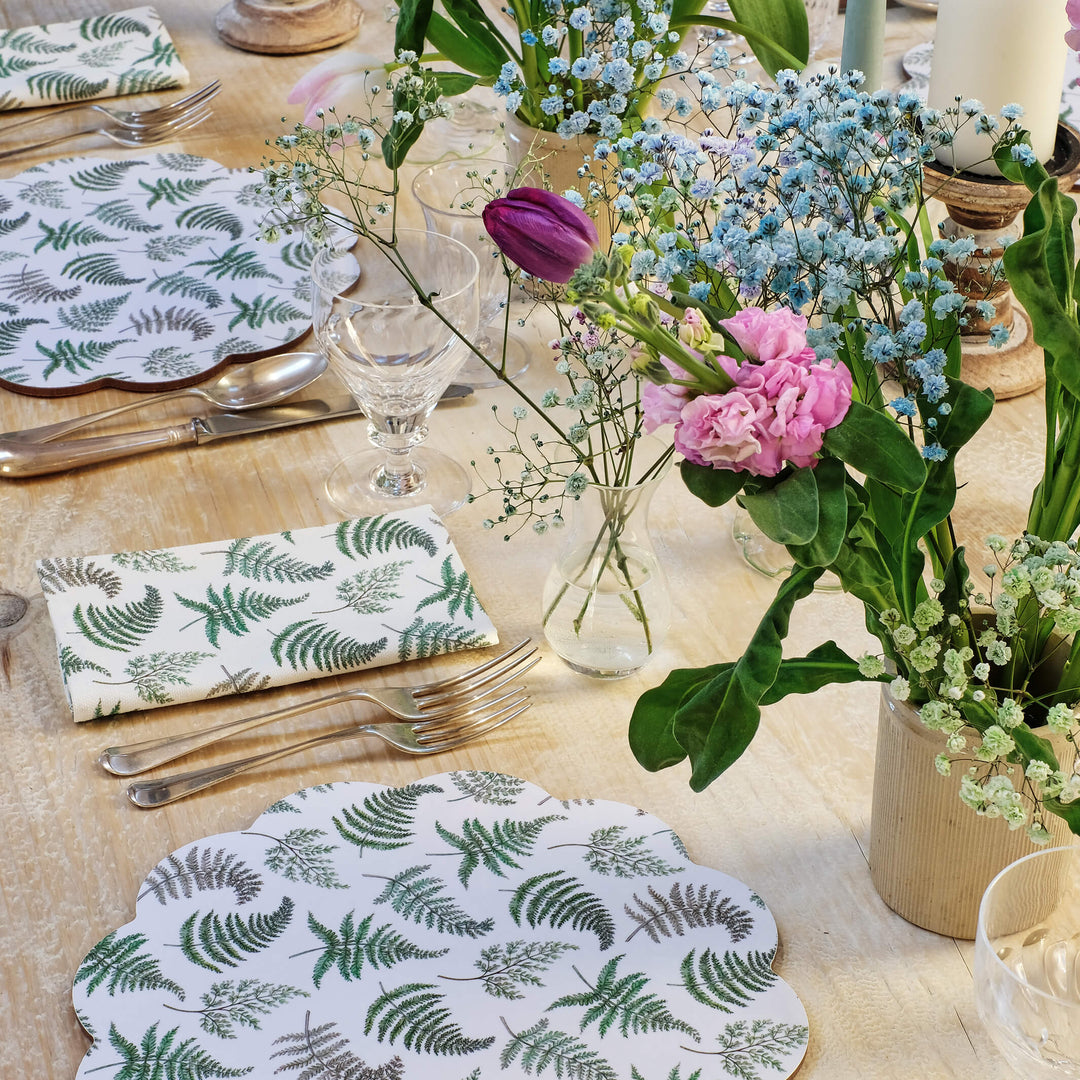 green botanical fern scallop placemat