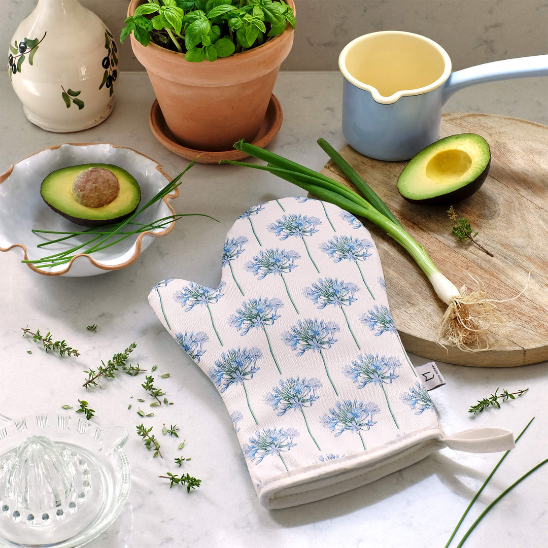 Agapanthus floral oven mitt