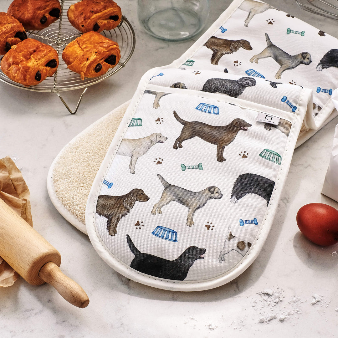 dogs and stripes double oven glove