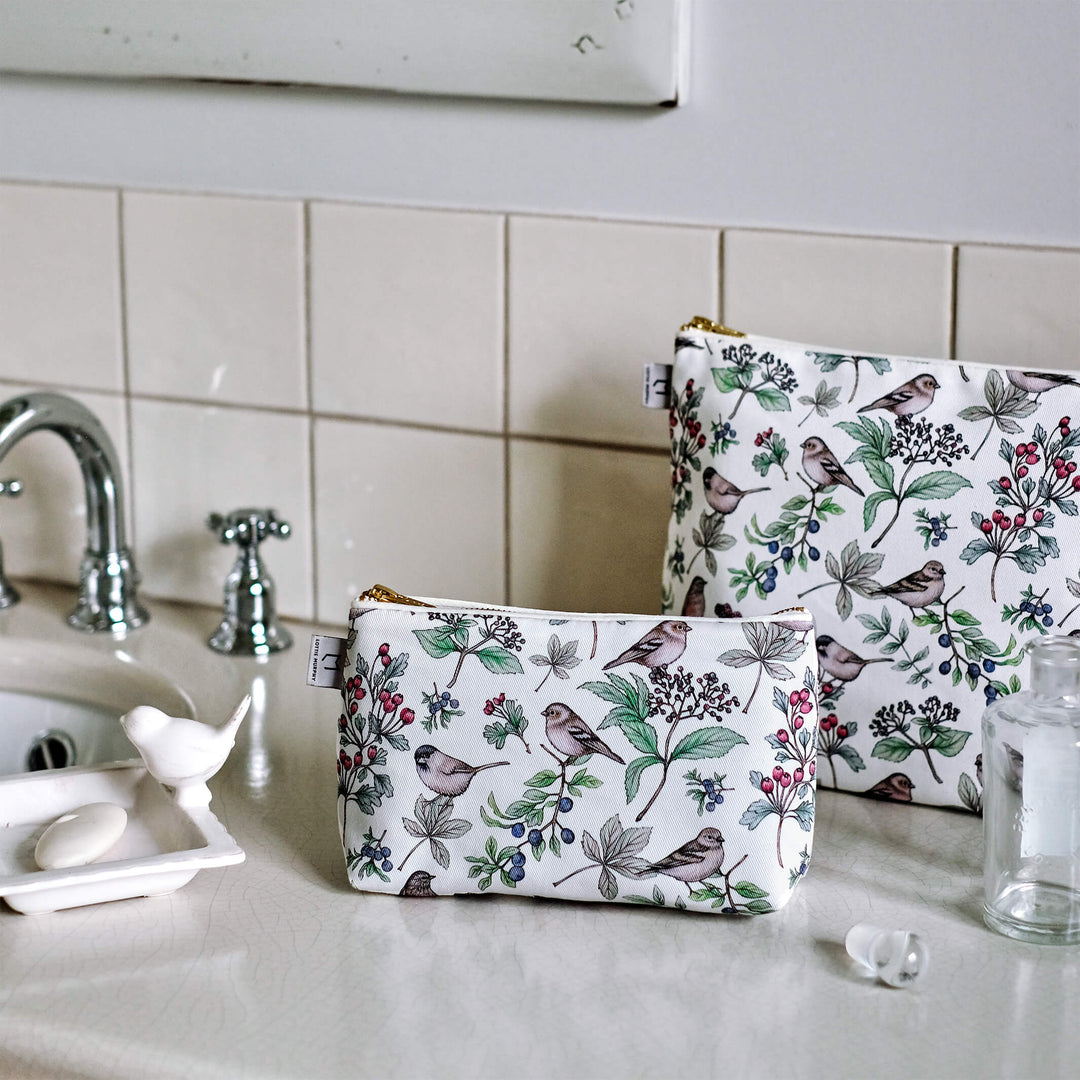 hedgerow bird make up bag